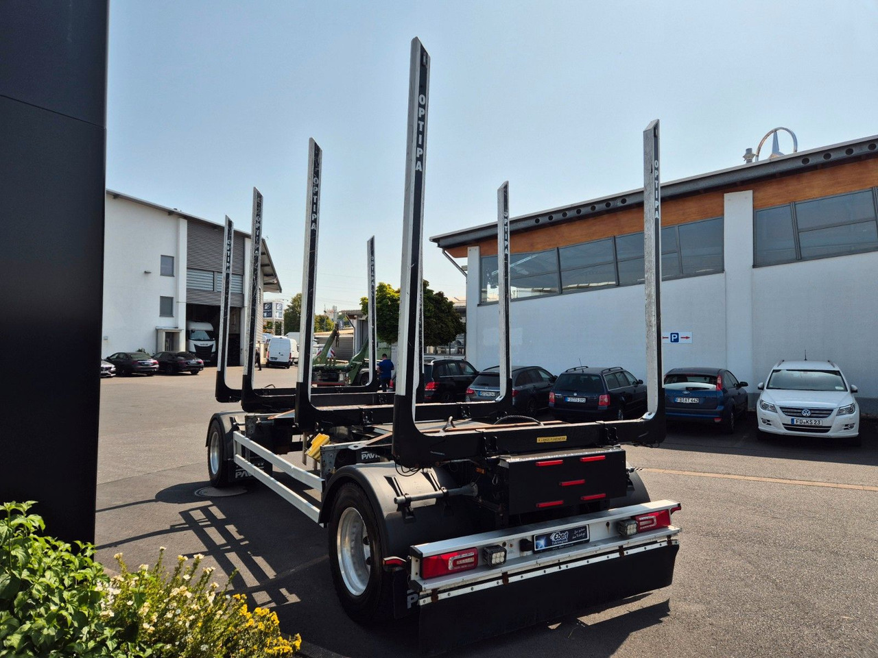 PAVIC HTA 20 QSTE 690 SAF Achsen Alu-Felgen - مقطورة اخشاب: صور 2 PAVIC HTA 20 QSTE 690 SAF Achsen Alu-Felgen - مقطورة اخشاب: صور 2