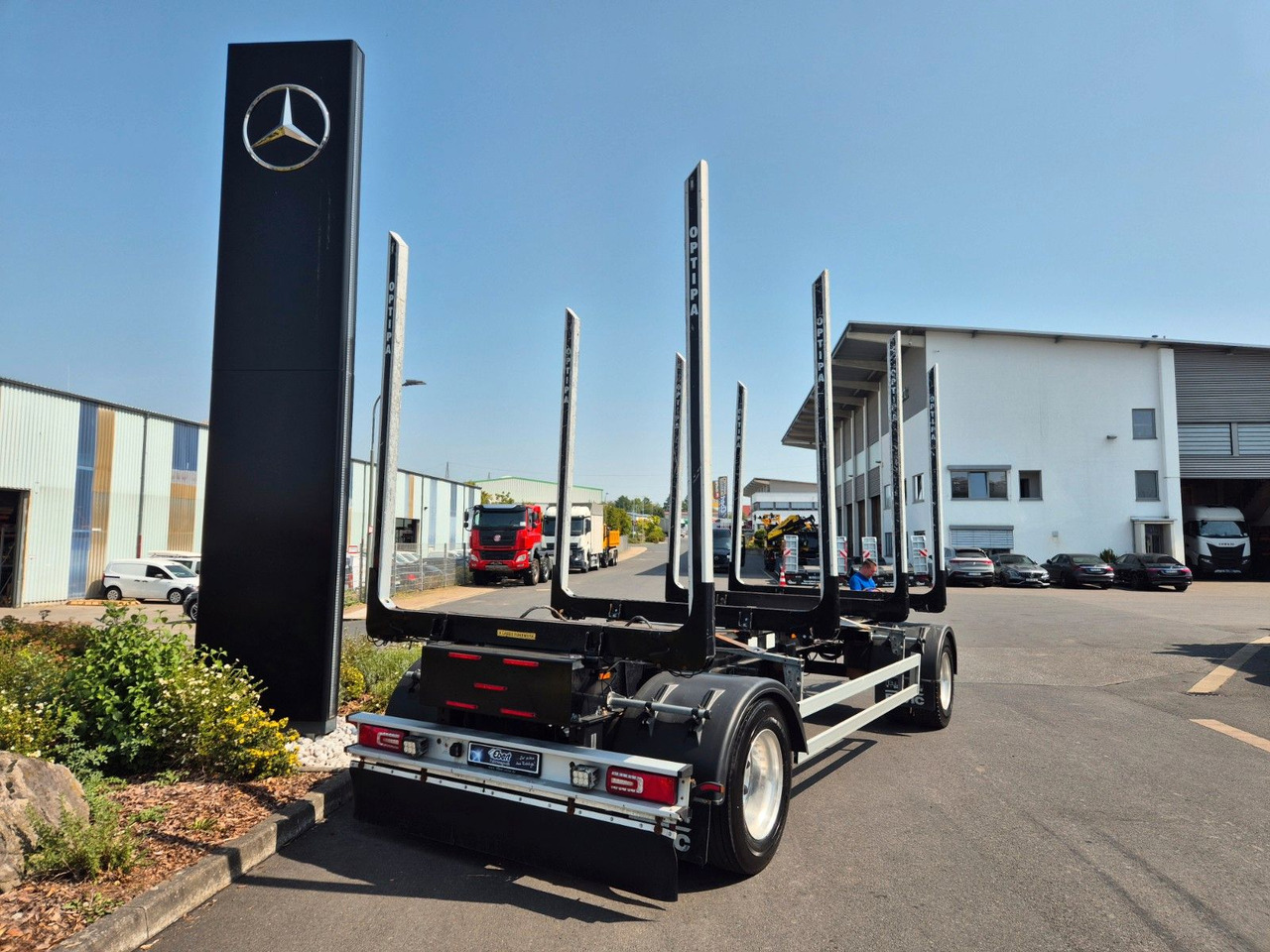 PAVIC HTA 20 QSTE 690 SAF Achsen Alu-Felgen - مقطورة اخشاب: صور 3 PAVIC HTA 20 QSTE 690 SAF Achsen Alu-Felgen - مقطورة اخشاب: صور 3