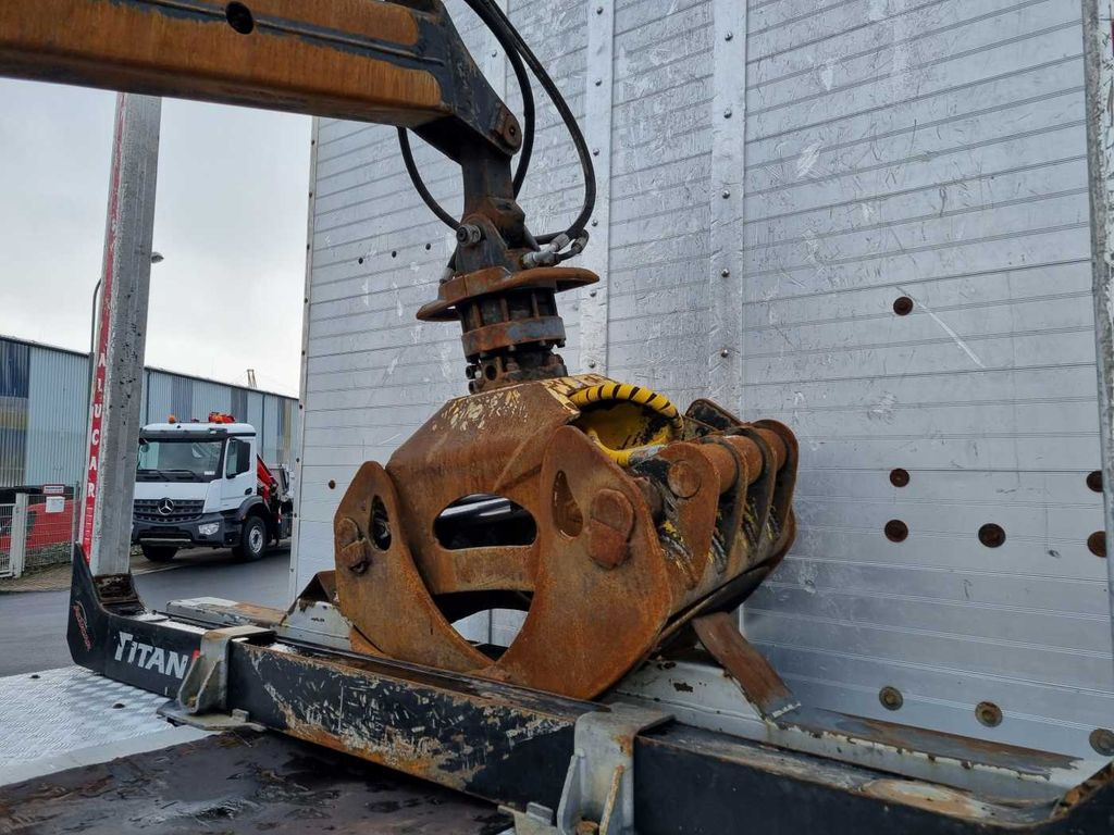 شاحنة قطع الأشجار, شاحنة كرين Renault Kerax 460.35 DXI 6x6 Loglift 96 S blatt/blatt Renault Kerax 460.35 DXI 6x6 Loglift 96 S blatt/blatt: صور 10