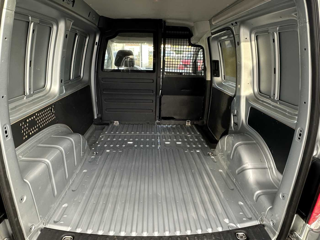 فان المدمجة جديد Volkswagen Caddy 1.6 TDI Klima Navi 8Räder Trennwand klappb: صور 7