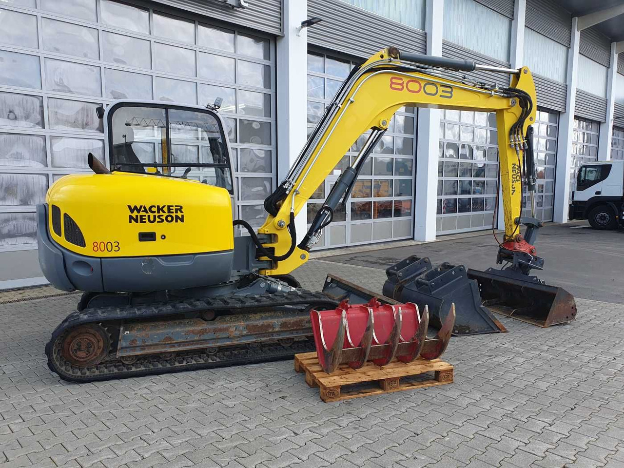 Wacker 8003 / MS08 / nur 4.035h / 2014 / Löffelpaket - حفارة مصغرة: صور 3 Wacker 8003 / MS08 / nur 4.035h / 2014 / Löffelpaket - حفارة مصغرة: صور 3