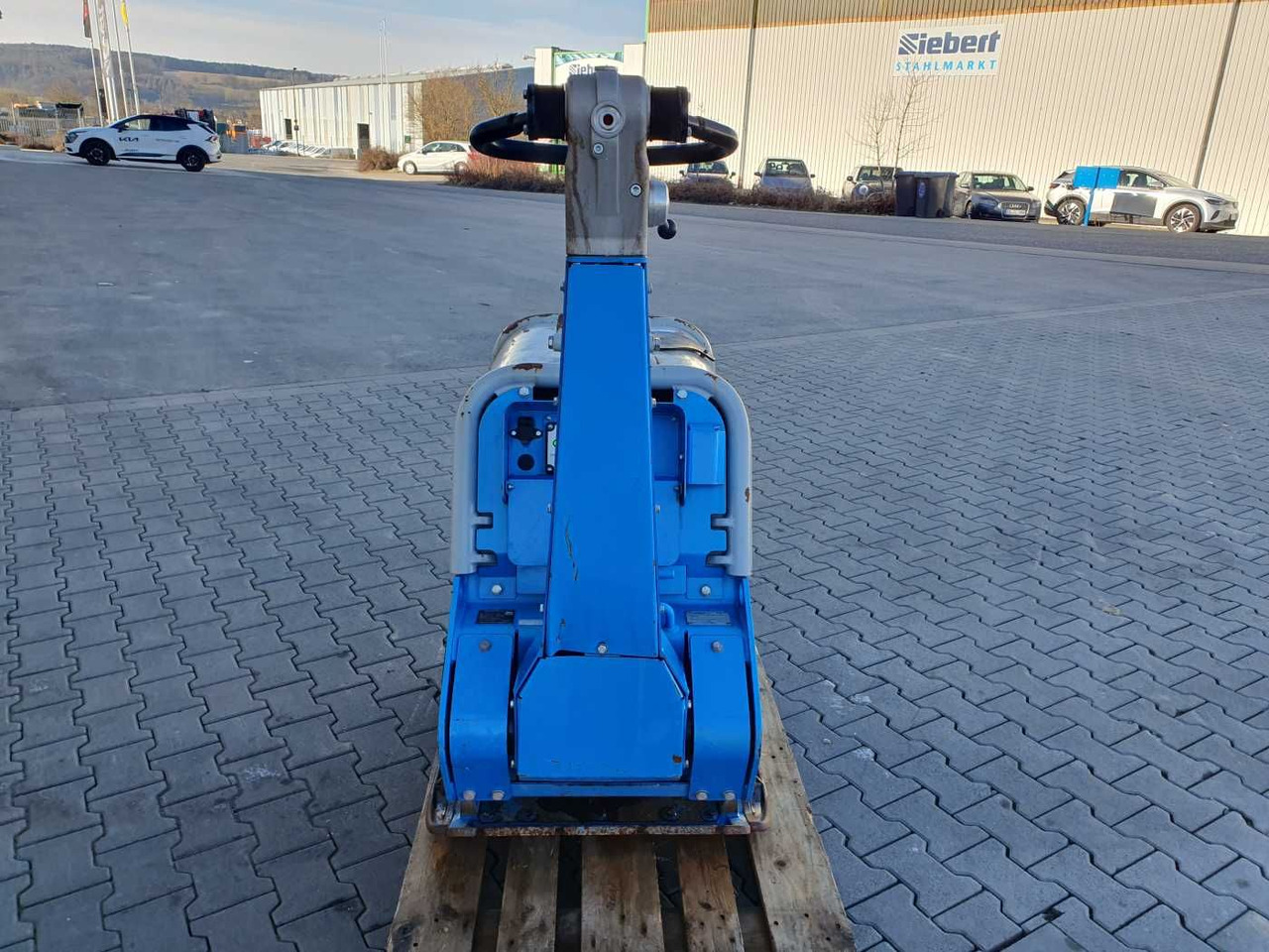 Weber CR 8 Hatz-Diesel 601kg Rüttelplatte 117 h - صفائح اهتزازية: صور 4 Weber CR 8 Hatz-Diesel 601kg Rüttelplatte 117 h - صفائح اهتزازية: صور 4