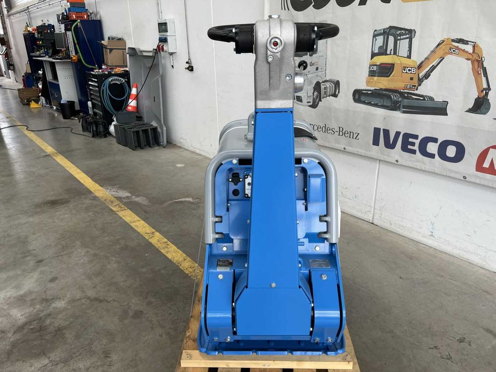 Weber Weber CR 8 Hatz-Diesel / 601kg / E-Start / DEMO - صفائح اهتزازية: صور 5 Weber Weber CR 8 Hatz-Diesel / 601kg / E-Start / DEMO - صفائح اهتزازية: صور 5