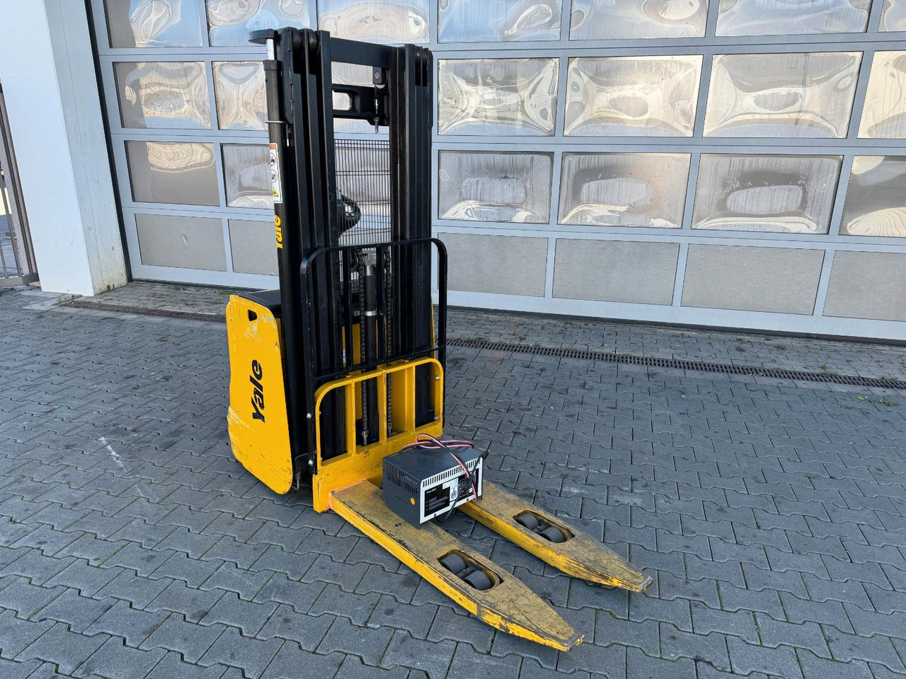 Yale MS 12 AC / Triplex: 4m! / nur 180h! / 2014 - معدات تكديس: صور 3 Yale MS 12 AC / Triplex: 4m! / nur 180h! / 2014 - معدات تكديس: صور 3