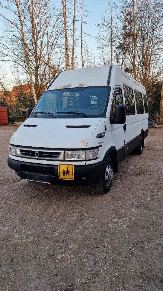 Iveco Daily 3.0 lit. Motor - صغيرة, ميكروباص: صور 3 Iveco Daily 3.0 lit. Motor - صغيرة, ميكروباص: صور 3
