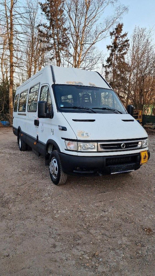 Iveco Daily 3.0 lit. Motor - صغيرة, ميكروباص: صور 2 Iveco Daily 3.0 lit. Motor - صغيرة, ميكروباص: صور 2