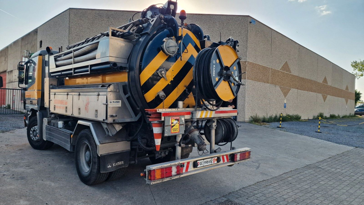 Mercedes-Benz Actros 18-40 - فراغ شاحنة: صور 3 Mercedes-Benz Actros 18-40 - فراغ شاحنة: صور 3