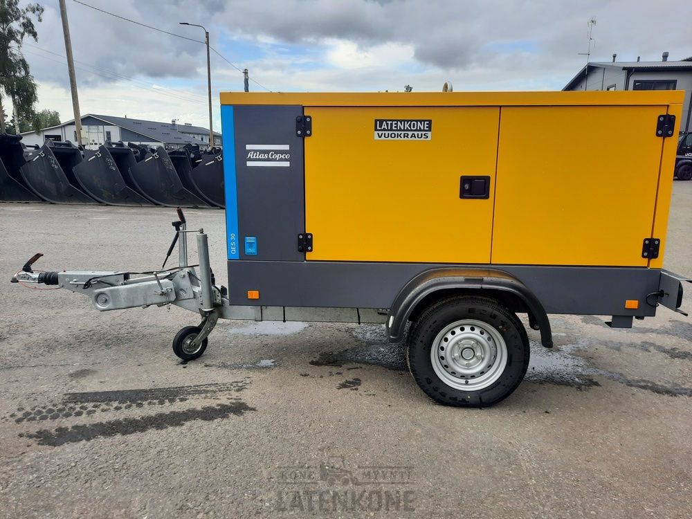 Atlas Copco QES 30 50 Hz Generaattori vetovarustuksella ID 4349 - مجموعة المولدات: صور 5 Atlas Copco QES 30 50 Hz Generaattori vetovarustuksella ID 4349 - مجموعة المولدات: صور 5