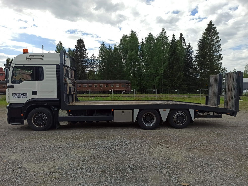 MAN TGA 6x2 koneenkuljetusauto - شاحنة نقل سيارات شاحنة: صور 4 MAN TGA 6x2 koneenkuljetusauto - شاحنة نقل سيارات شاحنة: صور 4