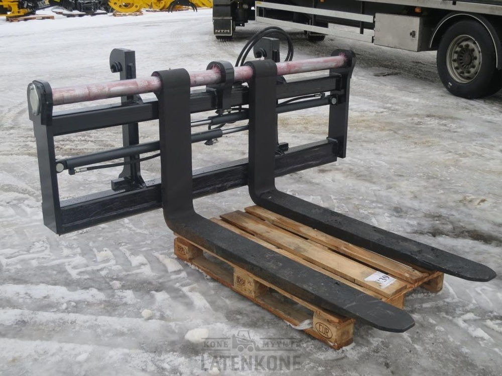 Volvo Hydrauliset trukkipiikit 8000kg 2000mm/1500mm PIN Volvo BM - شوكات - آلات البناء: صور 1 Volvo Hydrauliset trukkipiikit 8000kg 2000mm/1500mm PIN Volvo BM - شوكات - آلات البناء: صور 1