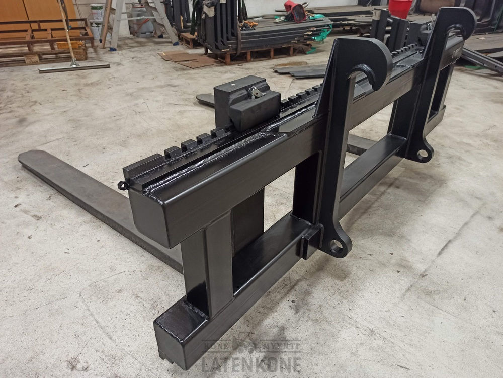Volvo Trukkipiikit 11000kg 2400mm/1800mm 4A Volvo BM - شوكات - آلات البناء: صور 5 Volvo Trukkipiikit 11000kg 2400mm/1800mm 4A Volvo BM - شوكات - آلات البناء: صور 5