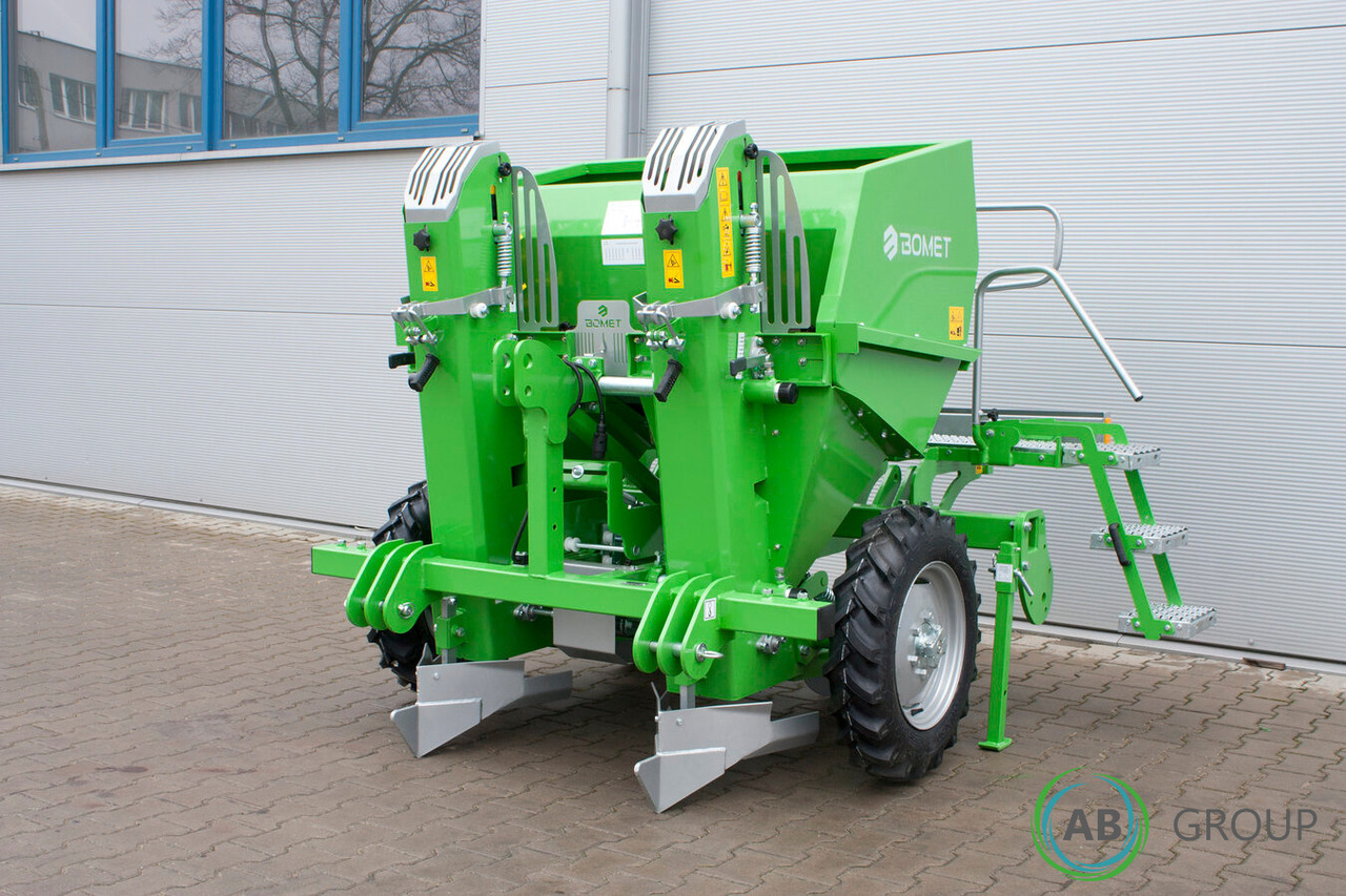 Bomet Gemini S339 two-row potato planter (inter-row width: 67.5 - 80 cm) - آلة زراعة البطاطس: صور 1 Bomet Gemini S339 two-row potato planter (inter-row width: 67.5 - 80 cm) - آلة زراعة البطاطس: صور 1