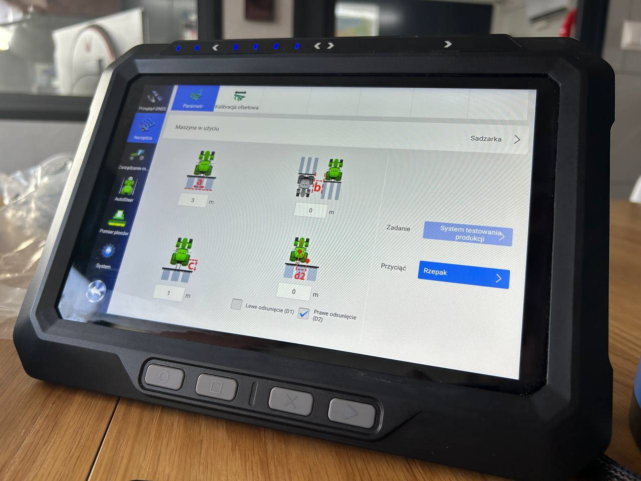 DOKEN AF305 ? Profesjonalna Nawigacja Rolnicza RTK 2,5 cm - نظم الملاحة - الآلات والماكينات الزراعية: صور 4 DOKEN AF305 ? Profesjonalna Nawigacja Rolnicza RTK 2,5 cm - نظم الملاحة - الآلات والماكينات الزراعية: صور 4