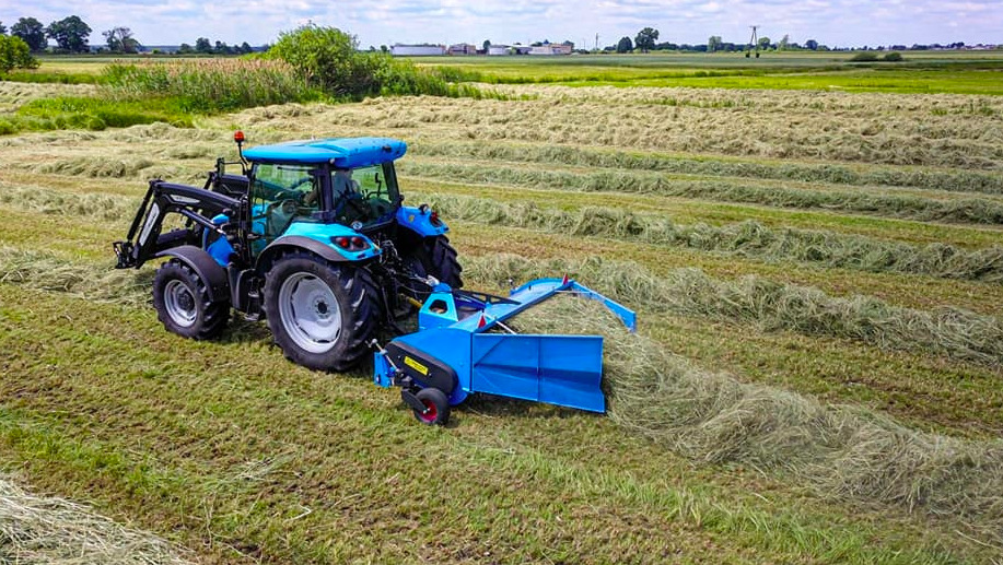 DOZAMECH HERON 225 Hay Turner and Rake - لمّامَة القش: صور 4 DOZAMECH HERON 225 Hay Turner and Rake - لمّامَة القش: صور 4