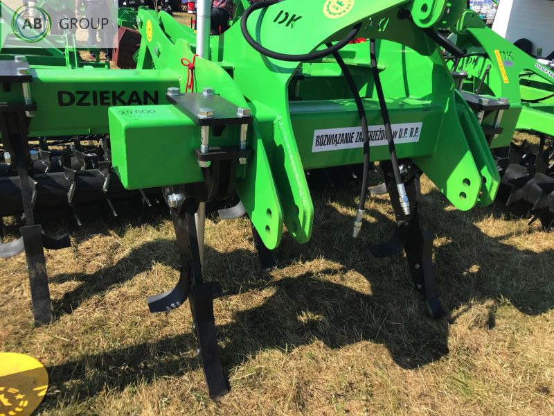 Dziekan chisel plow CENTAUR 2.5 m PDBC25F2Z2 - محراث تحت التربة: صور 4 Dziekan chisel plow CENTAUR 2.5 m PDBC25F2Z2 - محراث تحت التربة: صور 4
