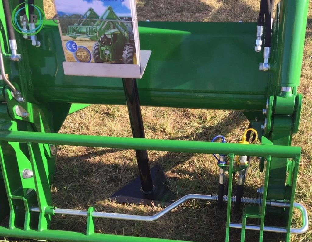 Hydrometal front loader AT-40 - لوادر وحفارات أمامية: صور 4 Hydrometal front loader AT-40 - لوادر وحفارات أمامية: صور 4