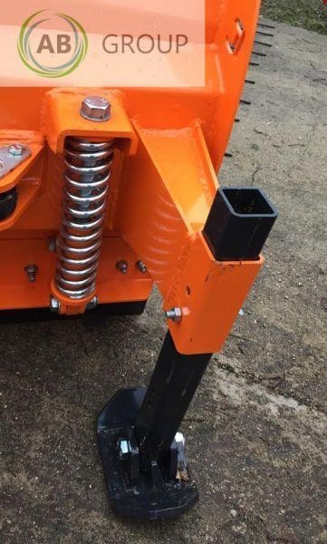 Inter-Tech hydraulic snow plough PSSHV-02, 2.1 m - كاسحة ثلوج - الآلات والماكينات الزراعية: صور 3 Inter-Tech hydraulic snow plough PSSHV-02, 2.1 m - كاسحة ثلوج - الآلات والماكينات الزراعية: صور 3