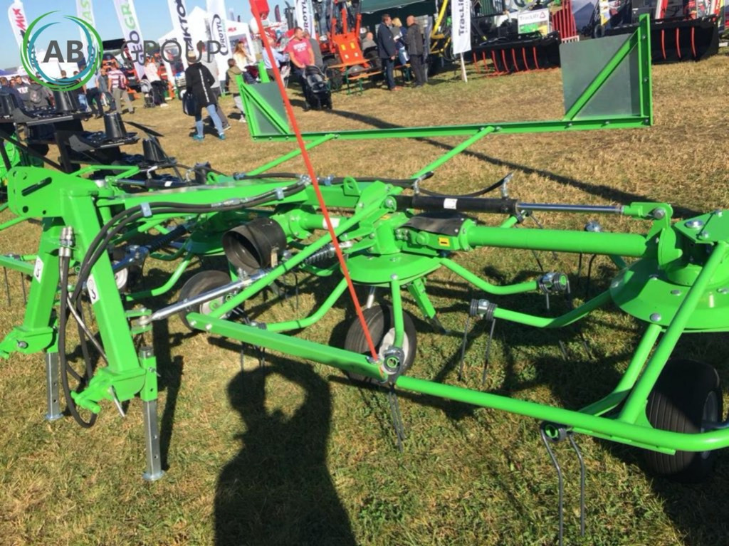 Kowalski rotary tedder Z528 (PKM53), 5,3 m - لمّامَة القش: صور 2 Kowalski rotary tedder Z528 (PKM53), 5,3 m - لمّامَة القش: صور 2