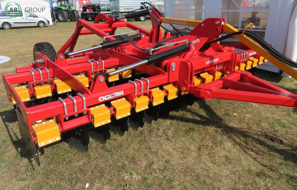 Lemtech hydraulic disc harrow with a Colter BTH45 4.5 m transport trolley - قرص مسلفة: صور 1 Lemtech hydraulic disc harrow with a Colter BTH45 4.5 m transport trolley - قرص مسلفة: صور 1