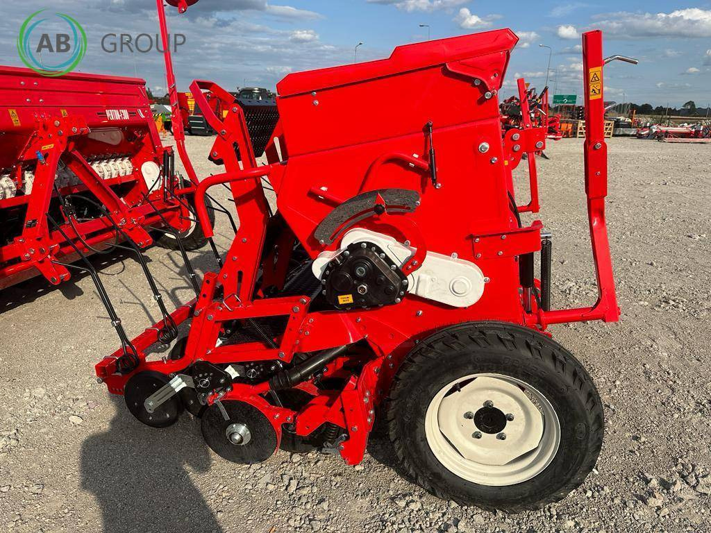 Mechanical trailed grain seeder Ozdoken Pertum-F 300 - Double-Disc Coulter - معدات بذار: صور 3 Mechanical trailed grain seeder Ozdoken Pertum-F 300 - Double-Disc Coulter - معدات بذار: صور 3