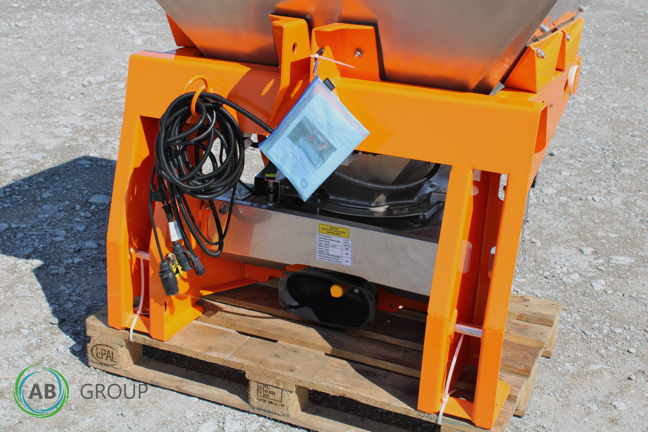 Municipal Spreader POM Augustów N065 - الرمال مفرشة: صور 3 Municipal Spreader POM Augustów N065 - الرمال مفرشة: صور 3