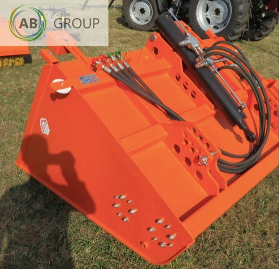 Pomarol self-loading sand spreader PS150, 1.3 m - الرمال مفرشة: صور 4 Pomarol self-loading sand spreader PS150, 1.3 m - الرمال مفرشة: صور 4