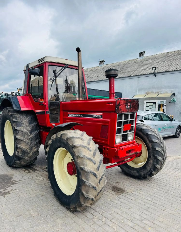 Case IH 1255 XL - جرار: صور 1 Case IH 1255 XL - جرار: صور 1