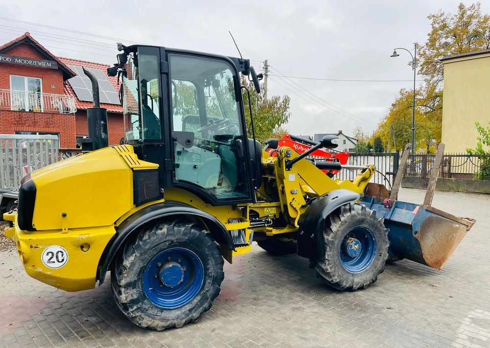 Caterpillar 908H - اللودر بعجل: صور 4 Caterpillar 908H - اللودر بعجل: صور 4