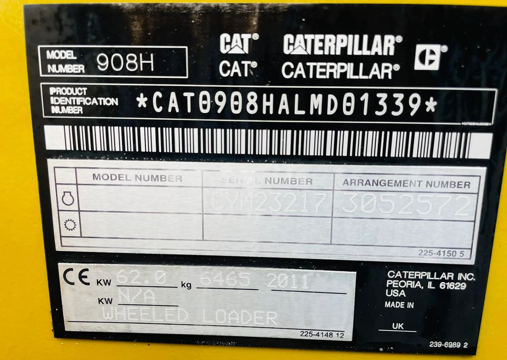 اللودر بعجل Caterpillar 908H: صور 18