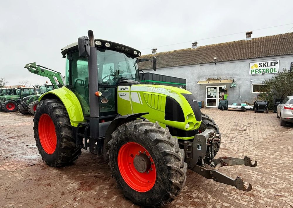 Claas Arion 620 - جرار: صور 1 Claas Arion 620 - جرار: صور 1