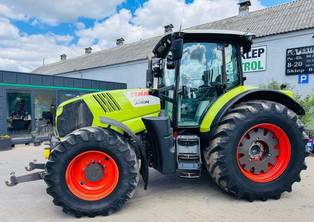 Claas Arion 640 - جرار: صور 2 Claas Arion 640 - جرار: صور 2