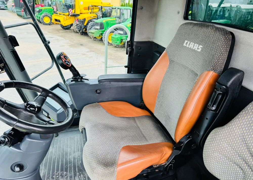 Claas Lexion 550 - حصادة شاملة: صور 5 Claas Lexion 550 - حصادة شاملة: صور 5