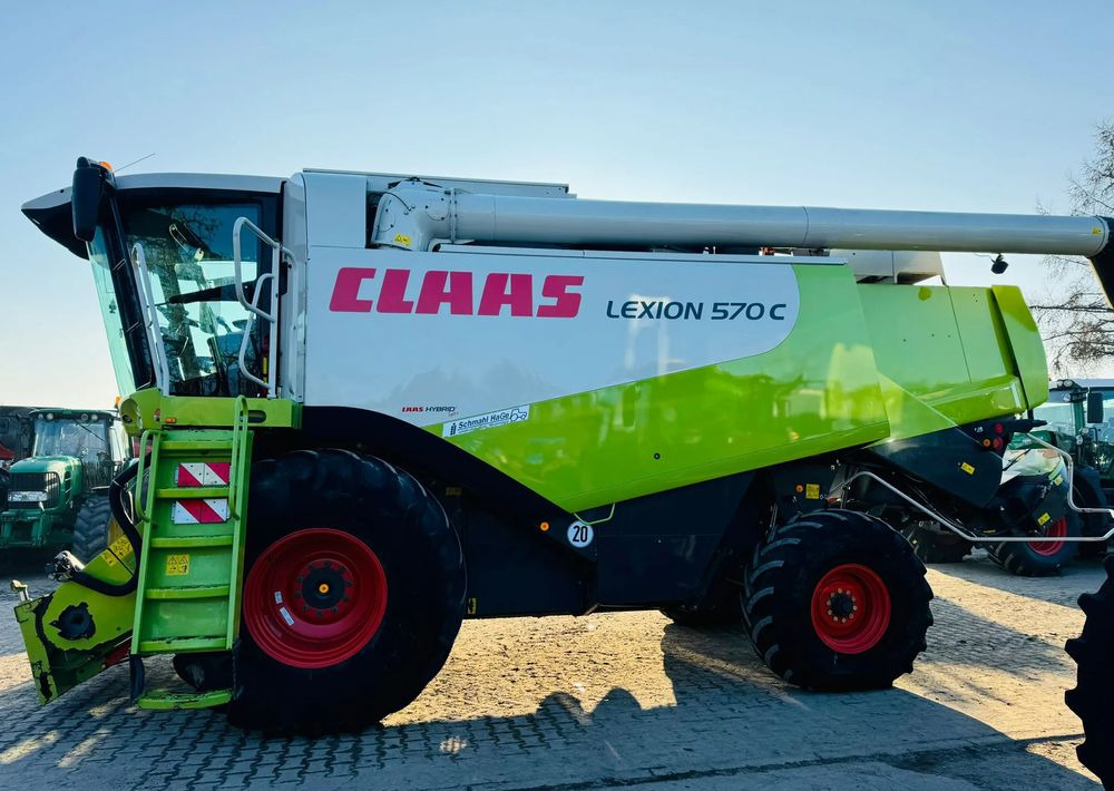 Claas Lexion 570C - حصادة شاملة: صور 1 Claas Lexion 570C - حصادة شاملة: صور 1