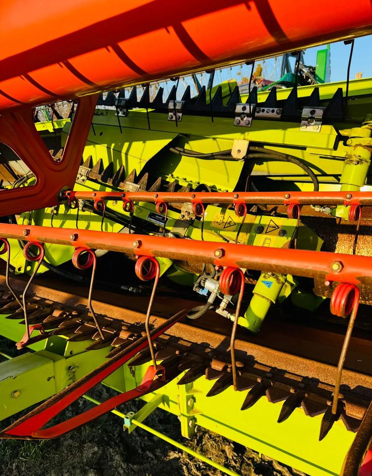 حصادة شاملة Claas Lexion 570C: صور 19