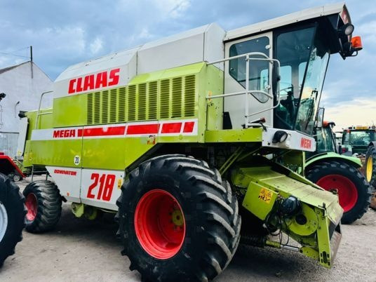 Claas MEGA 218 - حصادة شاملة: صور 1 Claas MEGA 218 - حصادة شاملة: صور 1