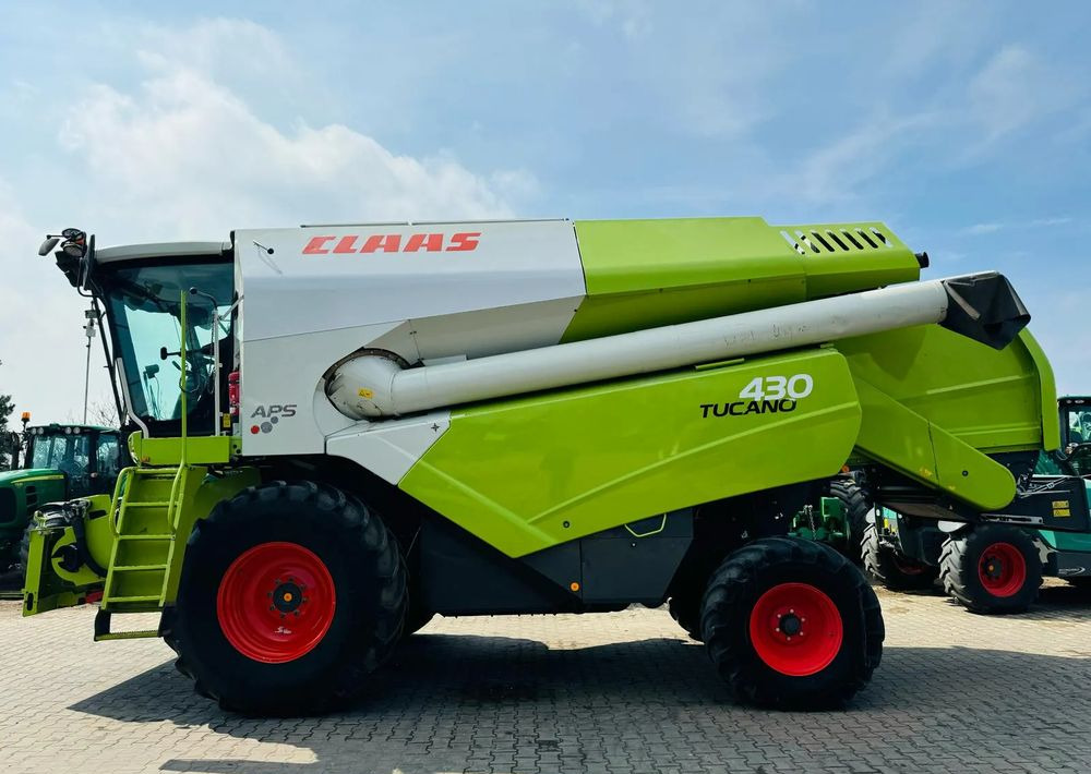Claas Tucano 430 APS - حصادة شاملة: صور 4 Claas Tucano 430 APS - حصادة شاملة: صور 4