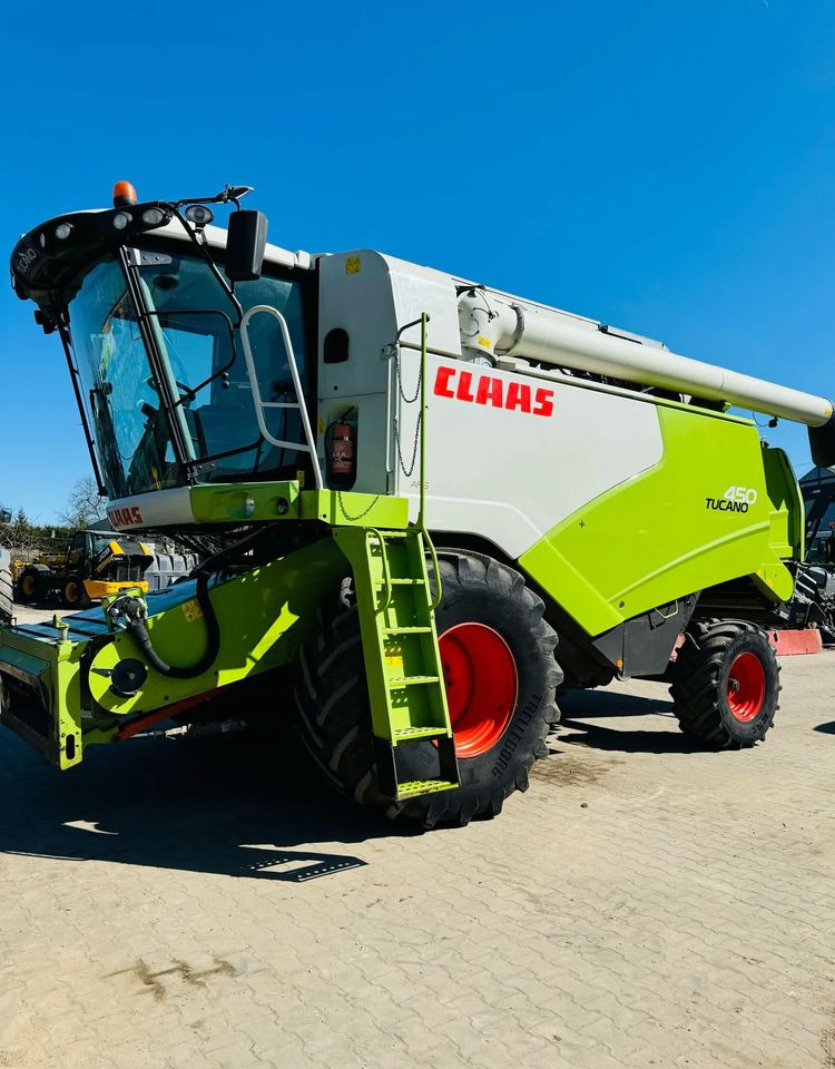 Claas Tucano 450 - حصادة شاملة: صور 3 Claas Tucano 450 - حصادة شاملة: صور 3