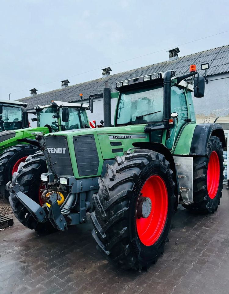Fendt Favorit 818 - جرار: صور 1 Fendt Favorit 818 - جرار: صور 1