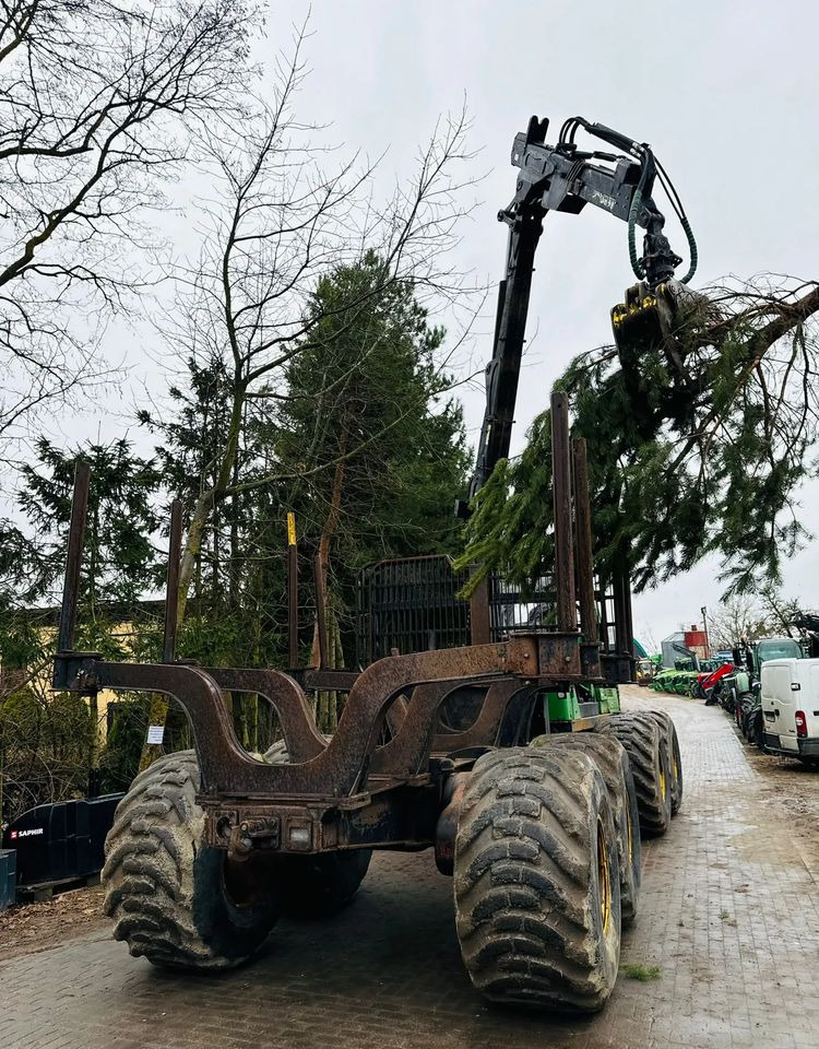 John Deere 1910E - شاحنات نقل الأخشاب في الغابات: صور 5 John Deere 1910E - شاحنات نقل الأخشاب في الغابات: صور 5