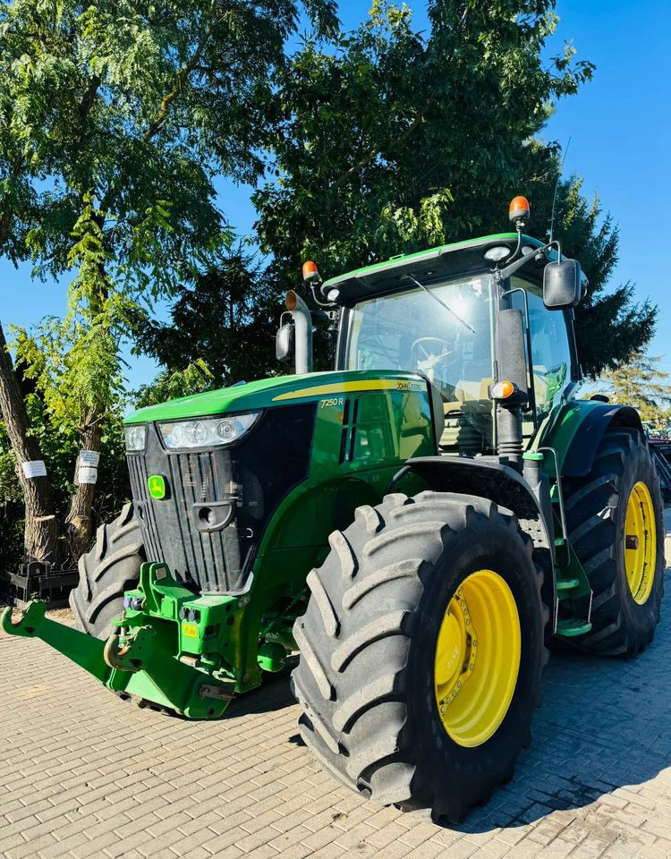 John Deere 7250R - جرار: صور 1 John Deere 7250R - جرار: صور 1