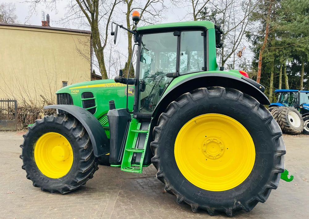 John Deere 7430 - جرار: صور 4 John Deere 7430 - جرار: صور 4