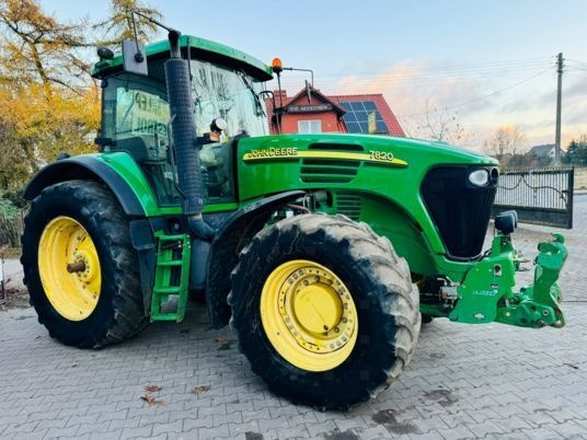 John Deere 7820 - جرار: صور 1 John Deere 7820 - جرار: صور 1