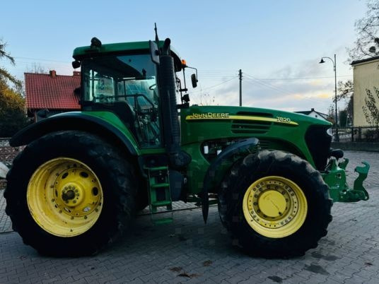 John Deere 7820 - جرار: صور 5 John Deere 7820 - جرار: صور 5