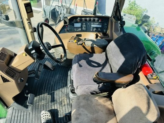 John Deere 8310 - جرار: صور 5 John Deere 8310 - جرار: صور 5