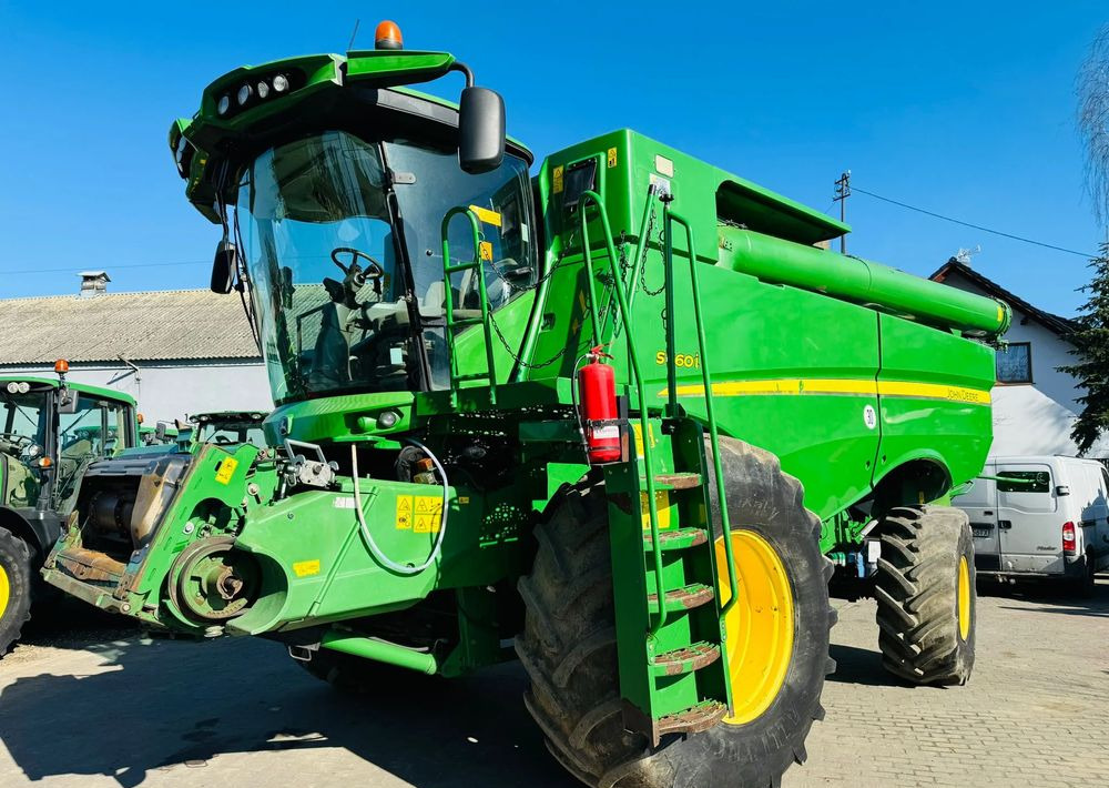 John Deere S660i - حصادة شاملة: صور 1 John Deere S660i - حصادة شاملة: صور 1