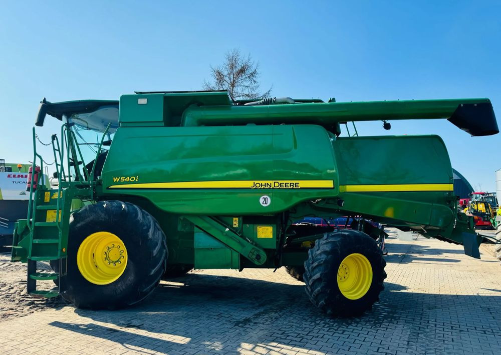 John Deere W540i - حصادة شاملة: صور 2 John Deere W540i - حصادة شاملة: صور 2
