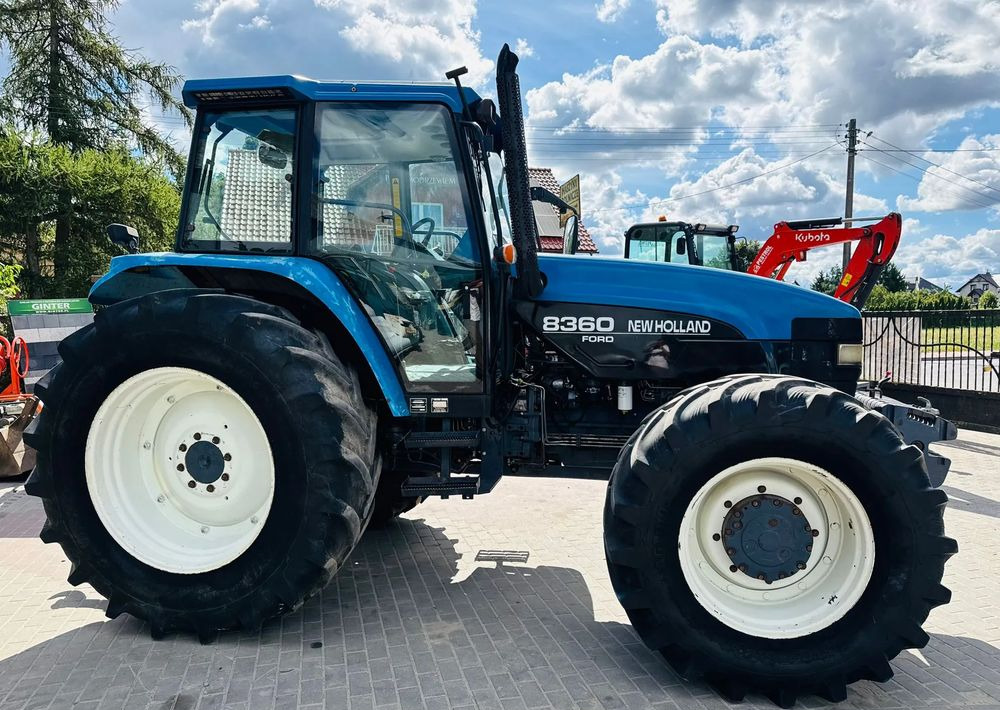 New Holland 8360 - جرار: صور 5 New Holland 8360 - جرار: صور 5