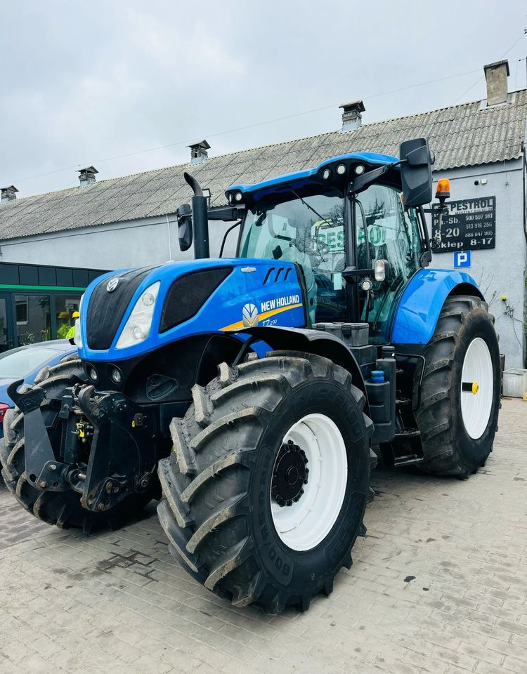 New Holland T7.230 AUTOCOMMAND - جرار: صور 1 New Holland T7.230 AUTOCOMMAND - جرار: صور 1