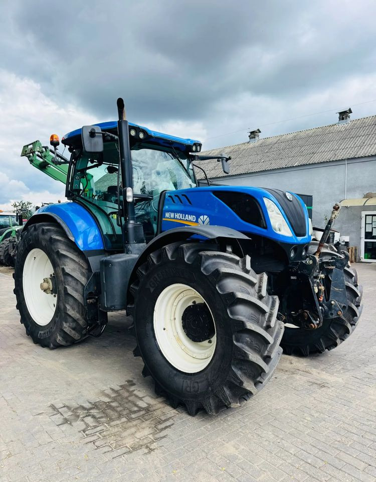 New Holland T7.230 - جرار: صور 4 New Holland T7.230 - جرار: صور 4
