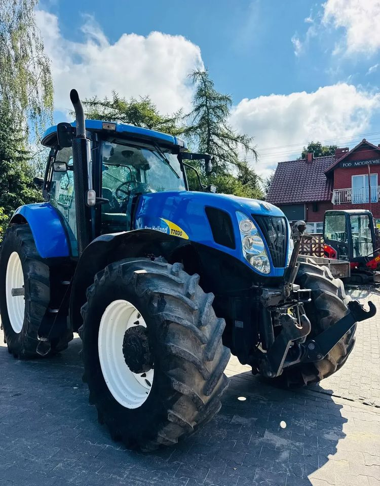 New Holland T7030 - جرار: صور 1 New Holland T7030 - جرار: صور 1